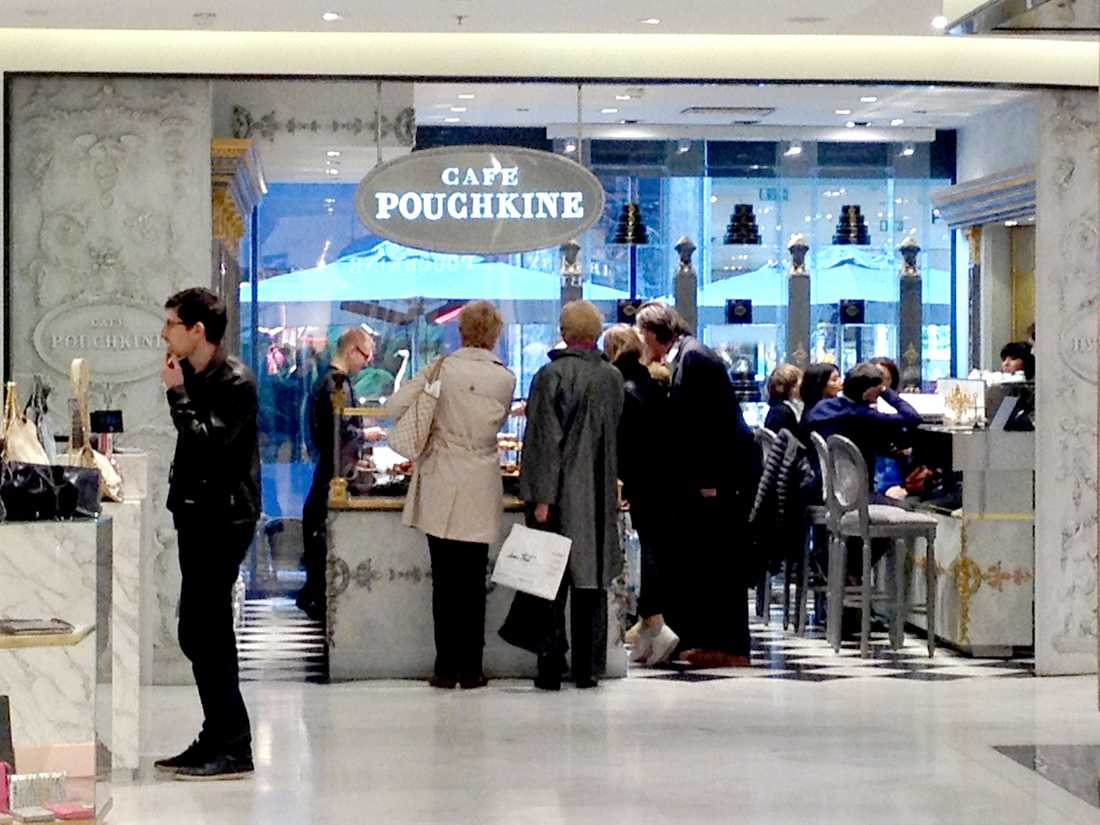 Aménagement d'un café par un architecte spécialiste de l'architecture commerciale à Lyon