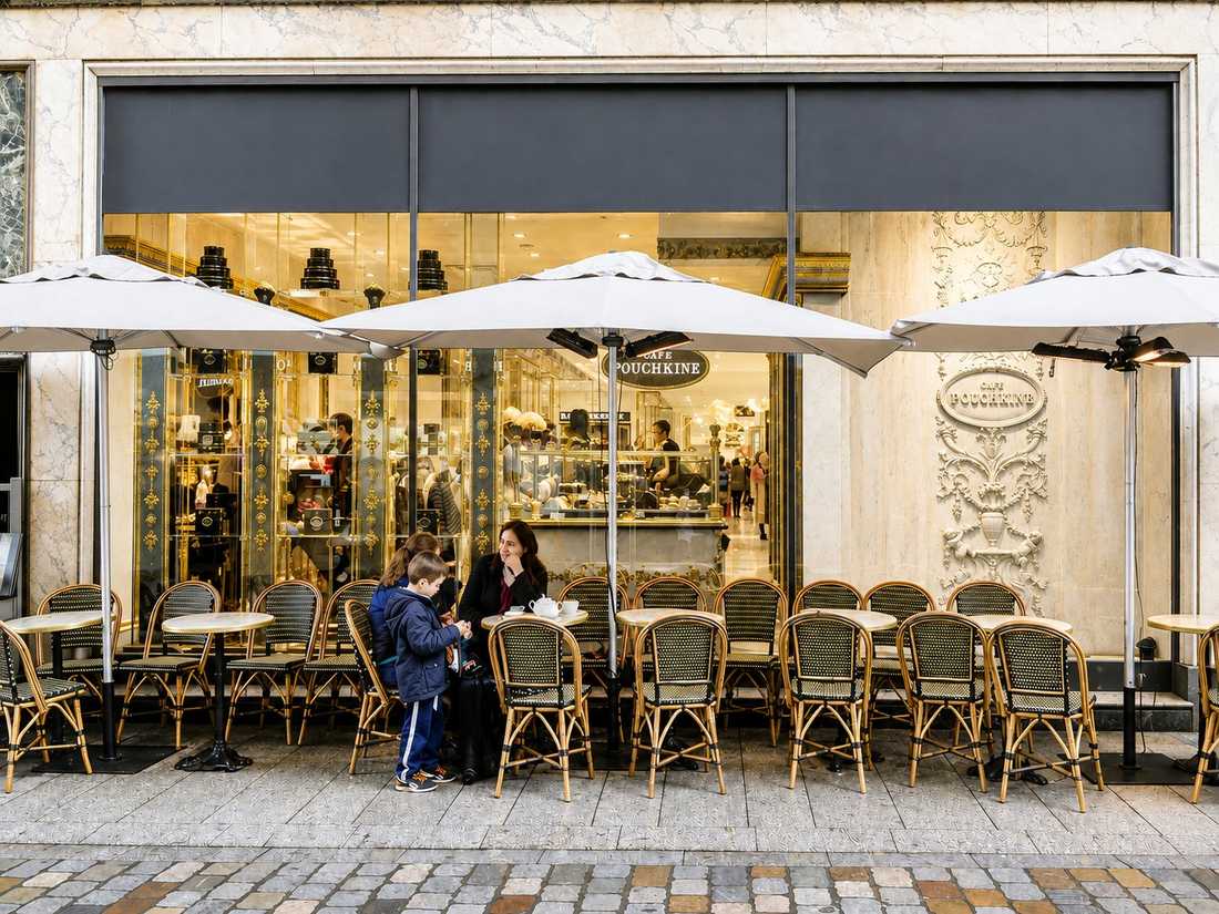 Aménagement d'un café par un architecte spécialiste de l'architecture commerciale in Lyon