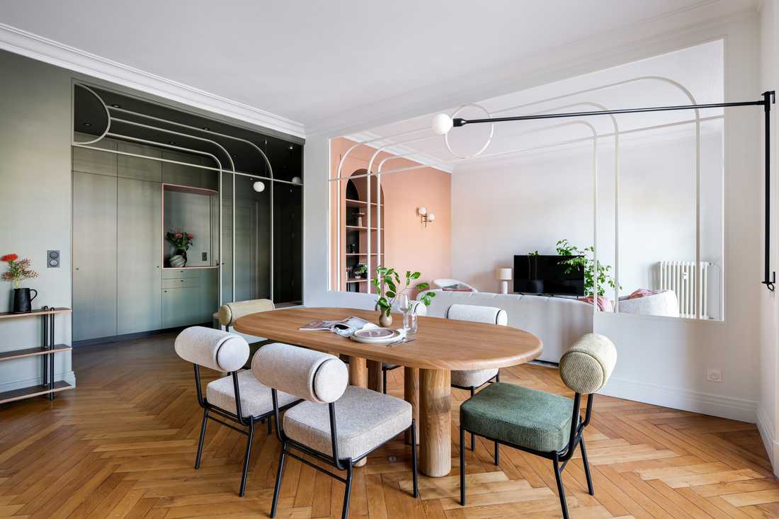 Salle à manger après les travaux de rénovation