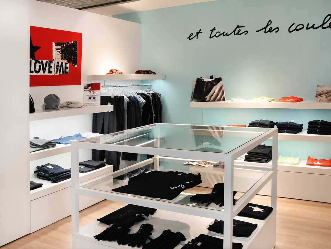 Architecture commerciale d'une boutique Agnes B