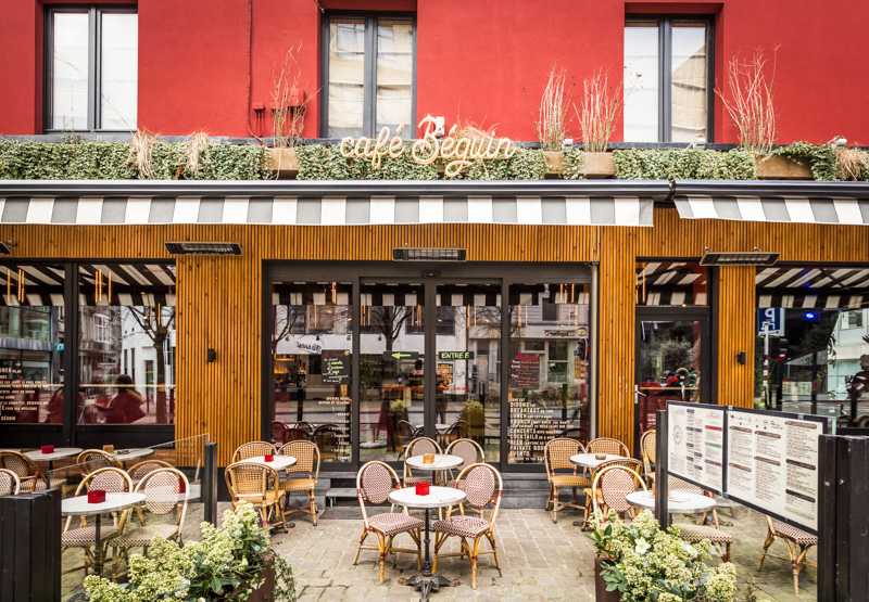Façade d'un restaurant rénovée par un architecte à Lyon