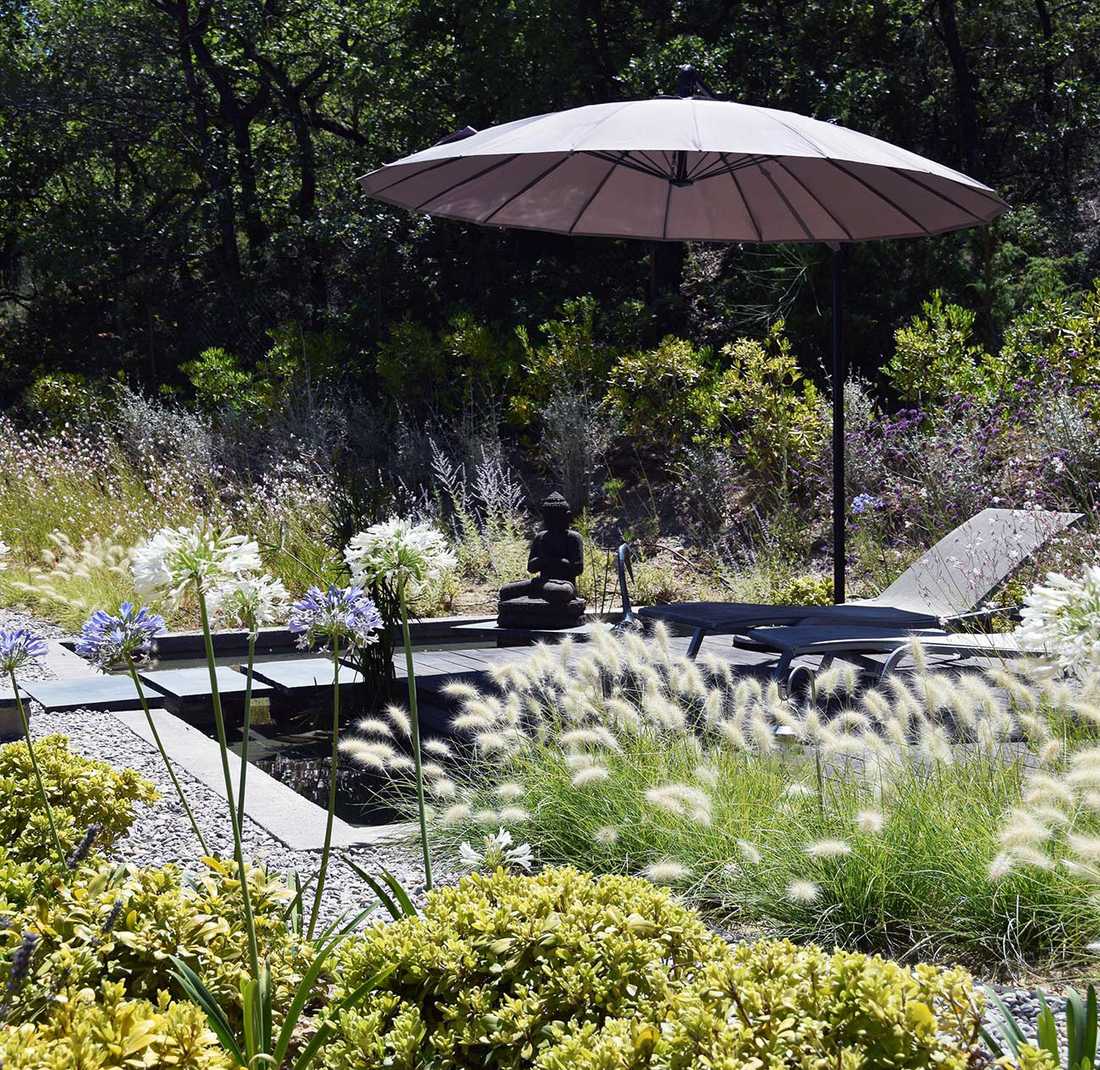 Jardin zen aménagé par un concepteur paysagiste à Lyon