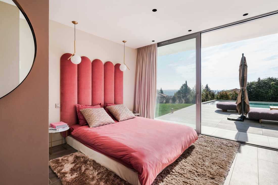 Interior design of a contemporary villa in the Rhône area