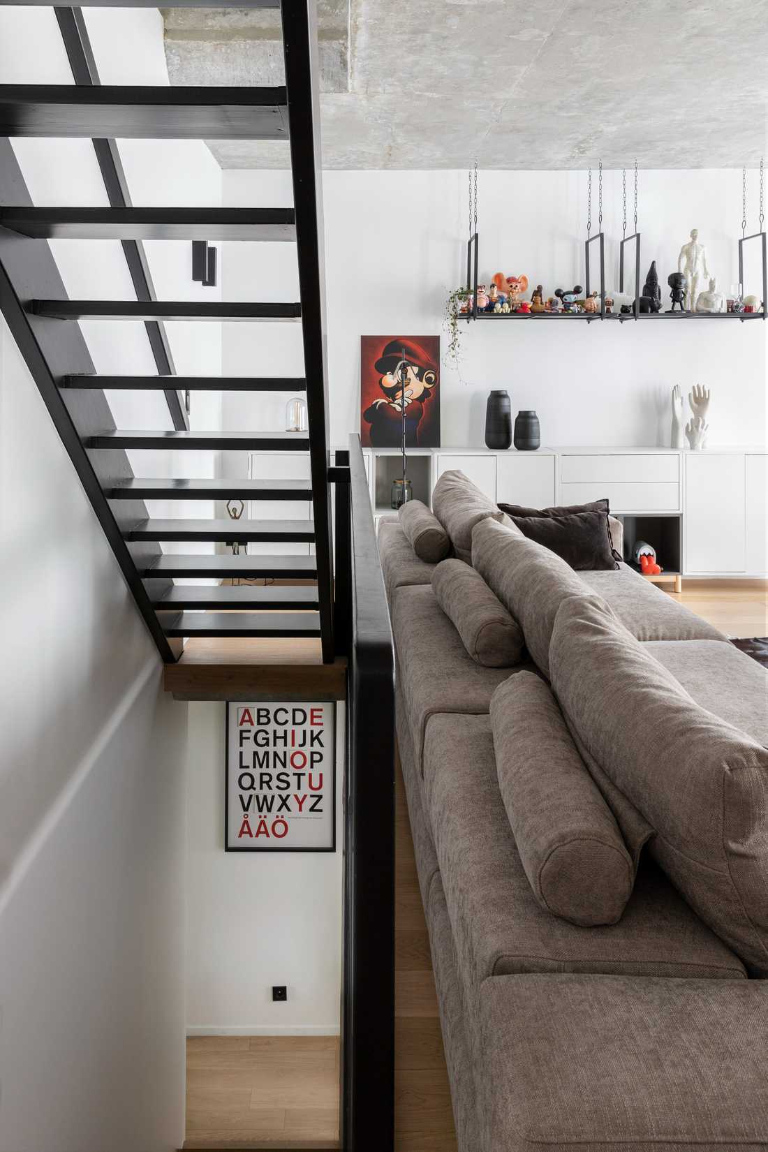 Escalier intérieur d'un triplex conçu par un architecte à Lyon