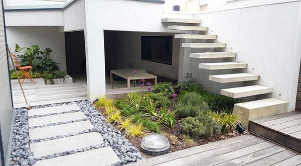 Création d'un jardin contemporain pour une maison neuve en Auvergne-Rhône-Alpes