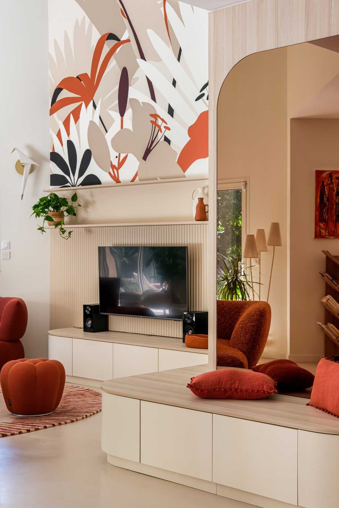 Agencement sur mesure pour l'espace TV dans le salon