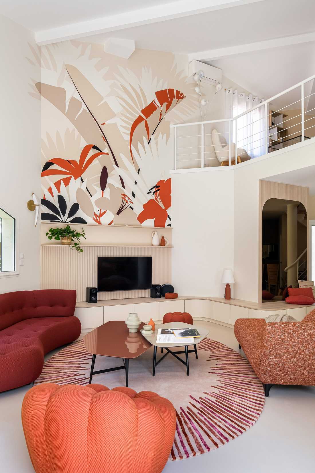 Rénovation du séjour d'une maison aux espaces atypiques