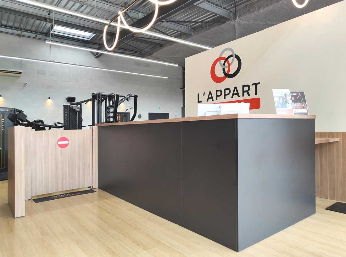 Accueil du club de fitness après les travaux d'aménagement